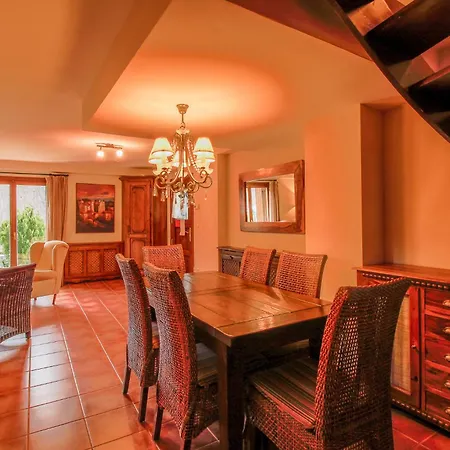 Cuniacha * ピエドラフィタ・デ・ハカ